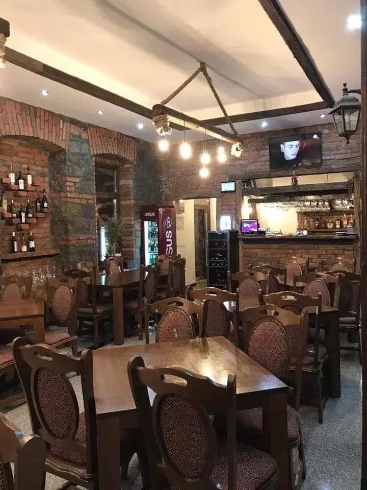 Restaurant Casa cu Piatra - 1 Restaurant Casa cu Piatra - 1