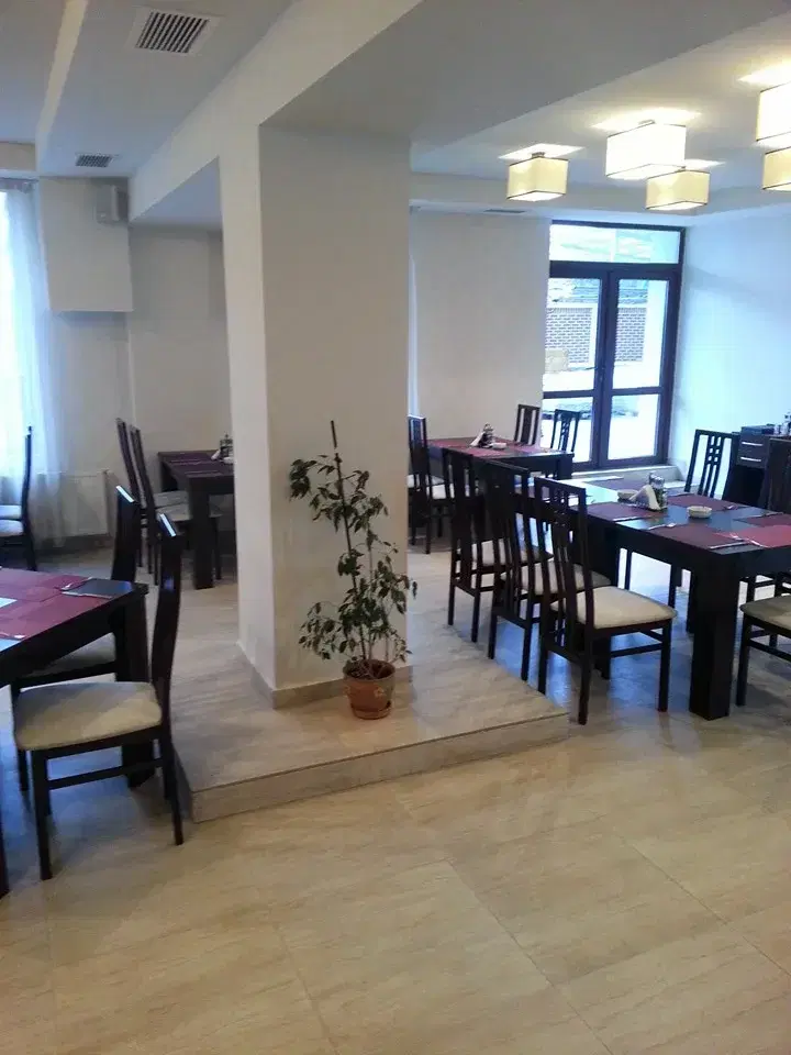 Restaurant Classic Elyon - 4 Restaurant Classic Elyon - 4