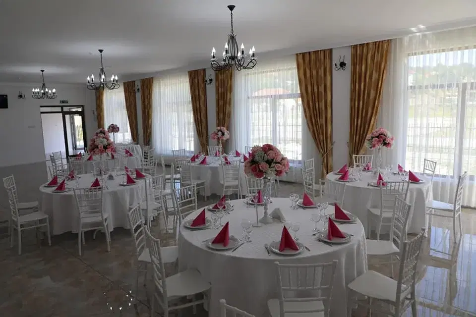 Restaurant Clau si Vasy - 3 Restaurant Clau si Vasy - 3