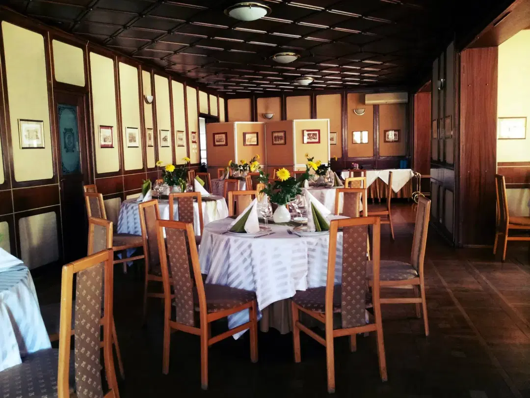 Restaurant Club Select - 2 Restaurant Club Select - 2