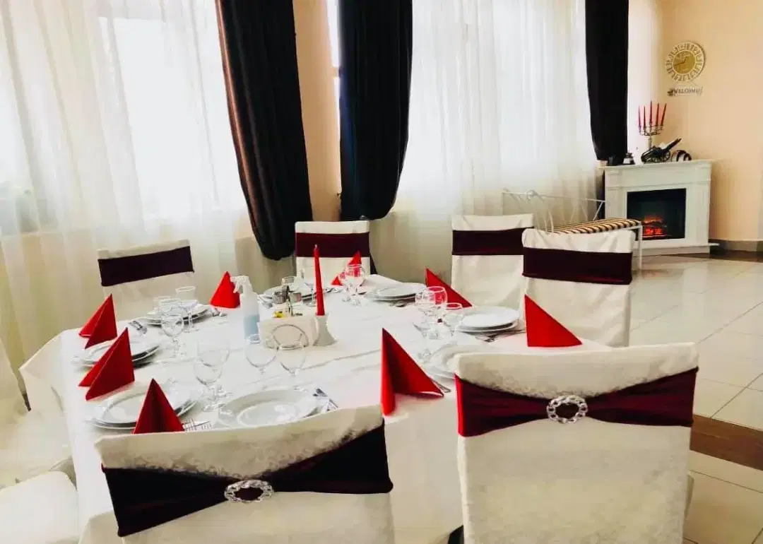 Restaurant Curcanul de Aur - 1 Restaurant Curcanul de Aur - 1