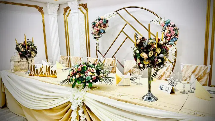 Restaurant Doi Cocosi