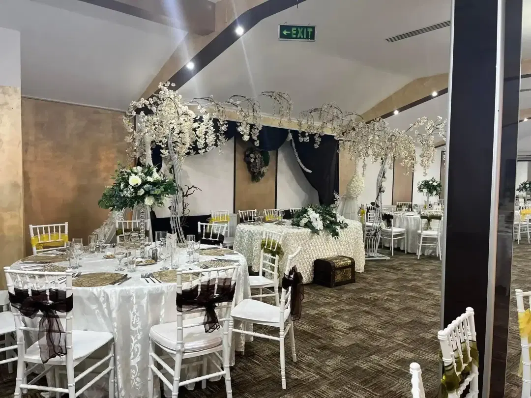 Restaurant La Popescu - 3 Restaurant La Popescu - 3