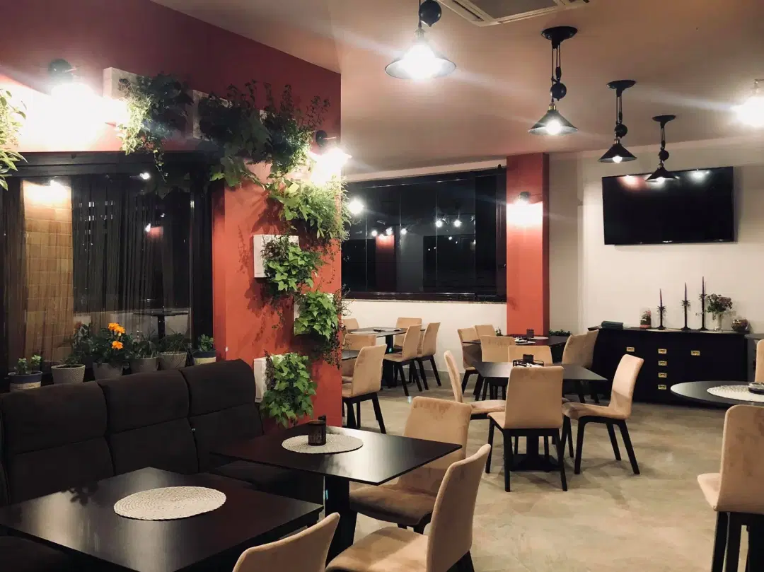 Restaurant Night And Day - 1 Restaurant Night And Day - 1