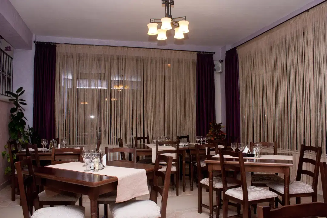 Restaurant Night And Day - 2 Restaurant Night And Day - 2