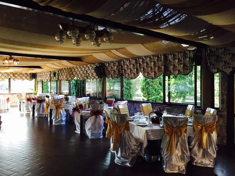 Restaurant Pietricica - 2 Restaurant Pietricica - 2