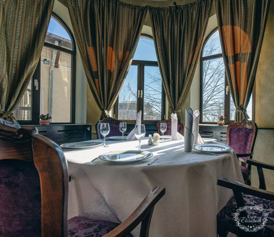 Restaurant Queen Elisabeth - 1 Restaurant Queen Elisabeth - 1