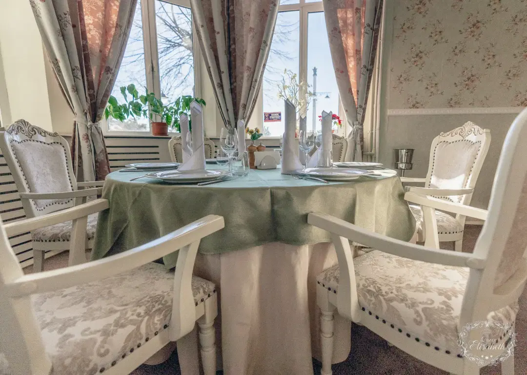 Restaurant Queen Elisabeth - 3 Restaurant Queen Elisabeth - 3