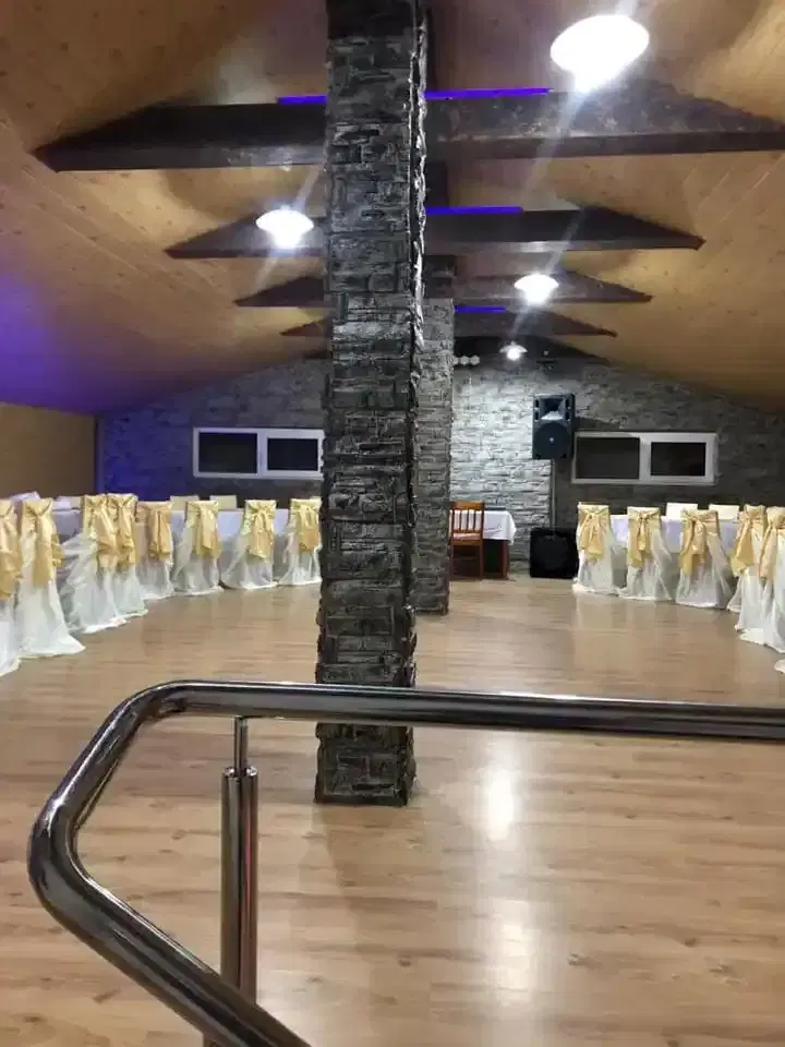 Restaurant Rustic Grill - 1 Restaurant Rustic Grill - 1