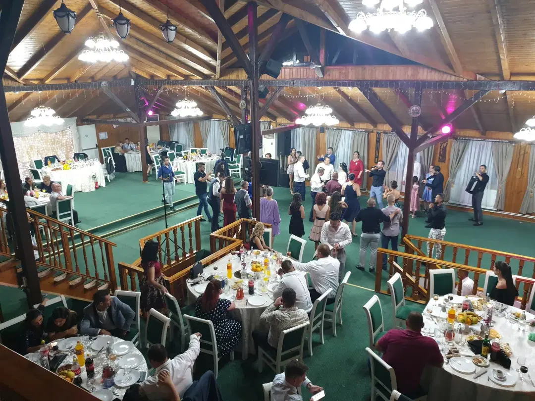 Restaurant Rustic La Nicu - 1 Restaurant Rustic La Nicu - 1