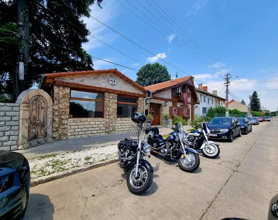 Restaurant Taverna LU SALE - 1 Restaurant Taverna LU SALE - 1