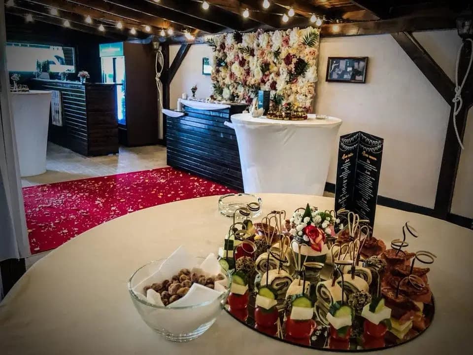 Restaurantul Colina Grande