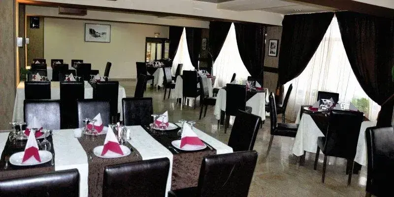 Restaurantul Colina Grande - 6 Restaurantul Colina Grande - 6