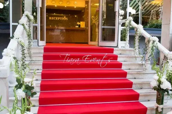 Restaurantul Hotel Tiara - 2 Restaurantul Hotel Tiara - 2