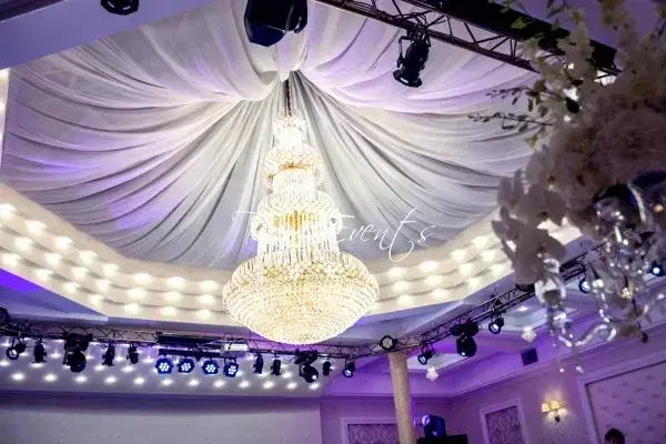 Restaurantul Hotel Tiara - 3 Restaurantul Hotel Tiara - 3