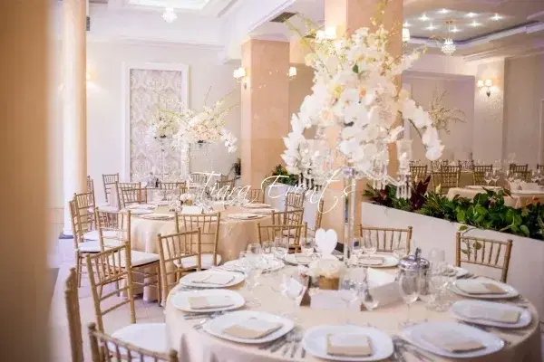 Restaurantul Hotel Tiara - 5 Restaurantul Hotel Tiara - 5