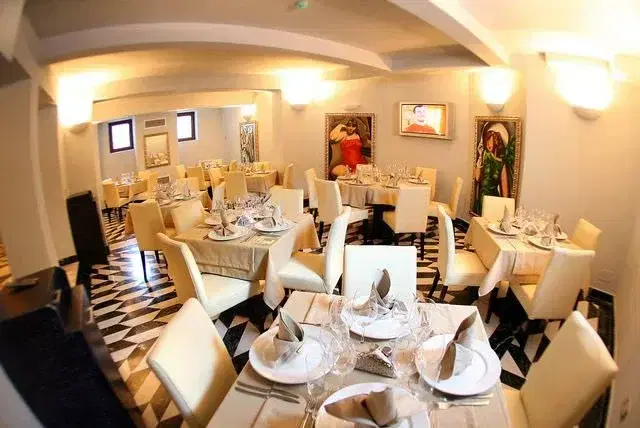Restaurantul Vigo Hotel - 4 Restaurantul Vigo Hotel - 4