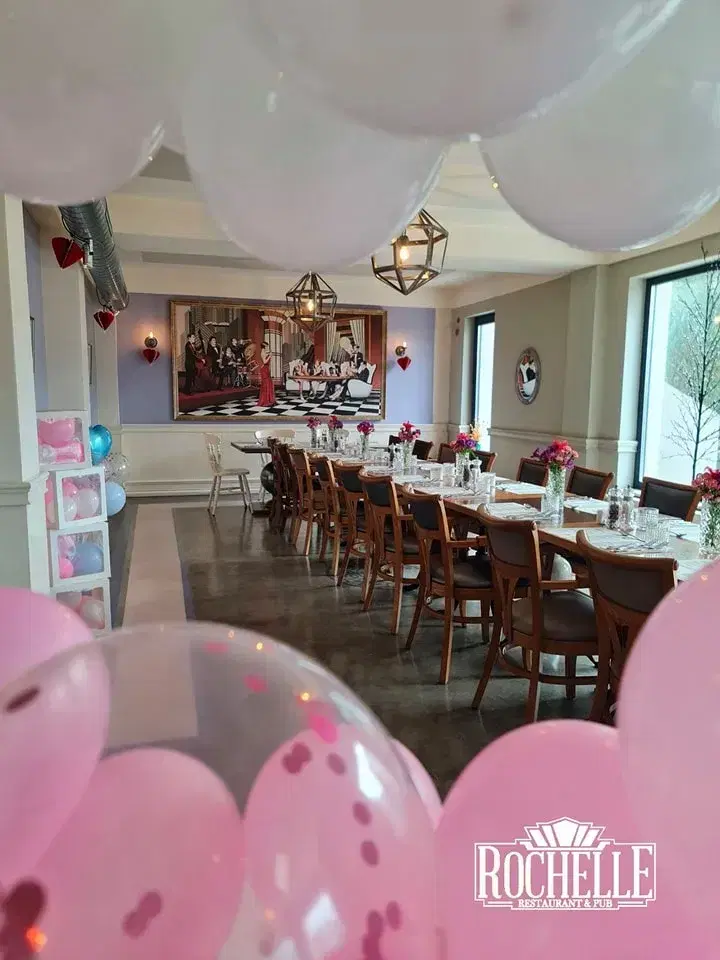 Rochelle Restaurant And Pub - 6 Rochelle Restaurant And Pub - 6