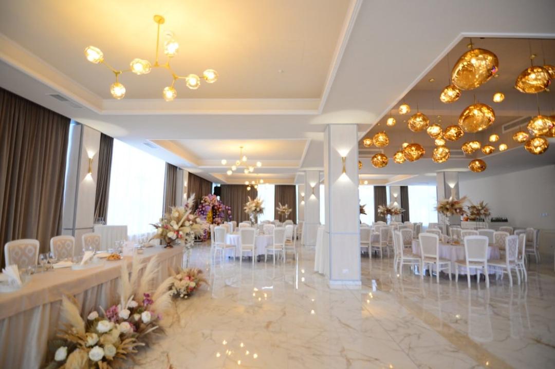 Sala de Evenimente Exclusiv - 4 Sala de Evenimente Exclusiv - 4