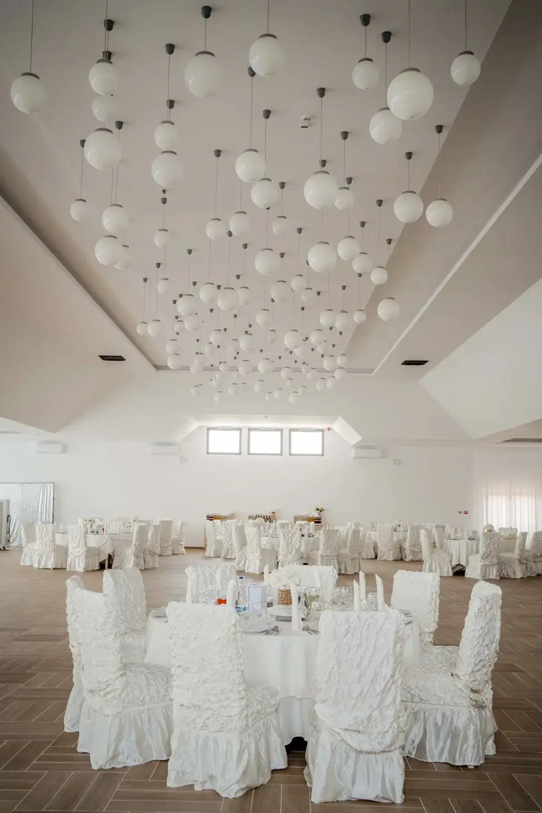 Sala de Evenimente Lacul Miresei - 3 Sala de Evenimente Lacul Miresei - 3