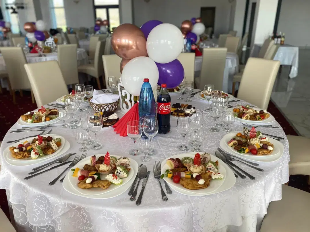 Sala de Evenimente Pop - 4 Sala de Evenimente Pop - 4