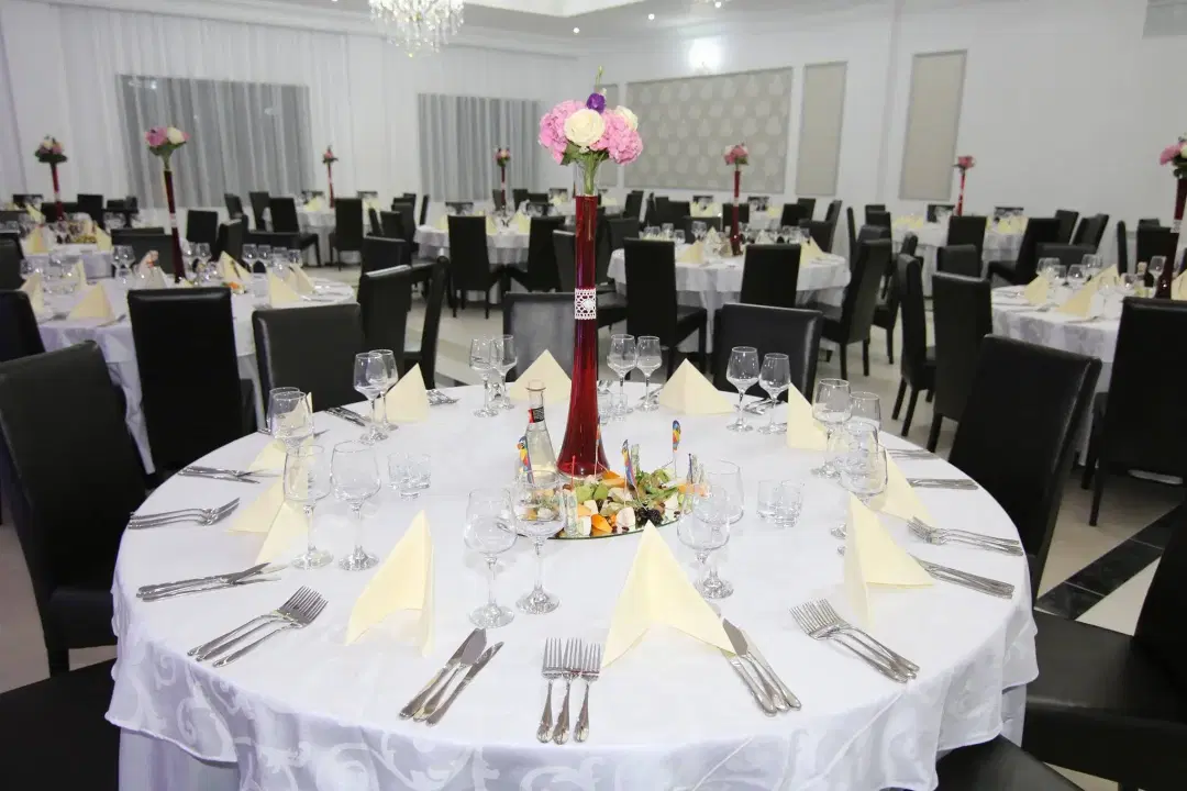 Salon Evenimente Cristian - 5 Salon Evenimente Cristian - 5