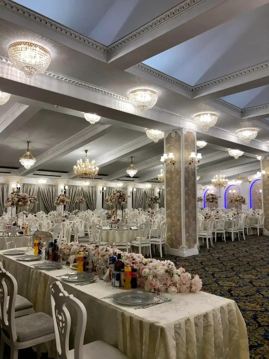 Salon evenimente Montana - 2 Salon evenimente Montana - 2