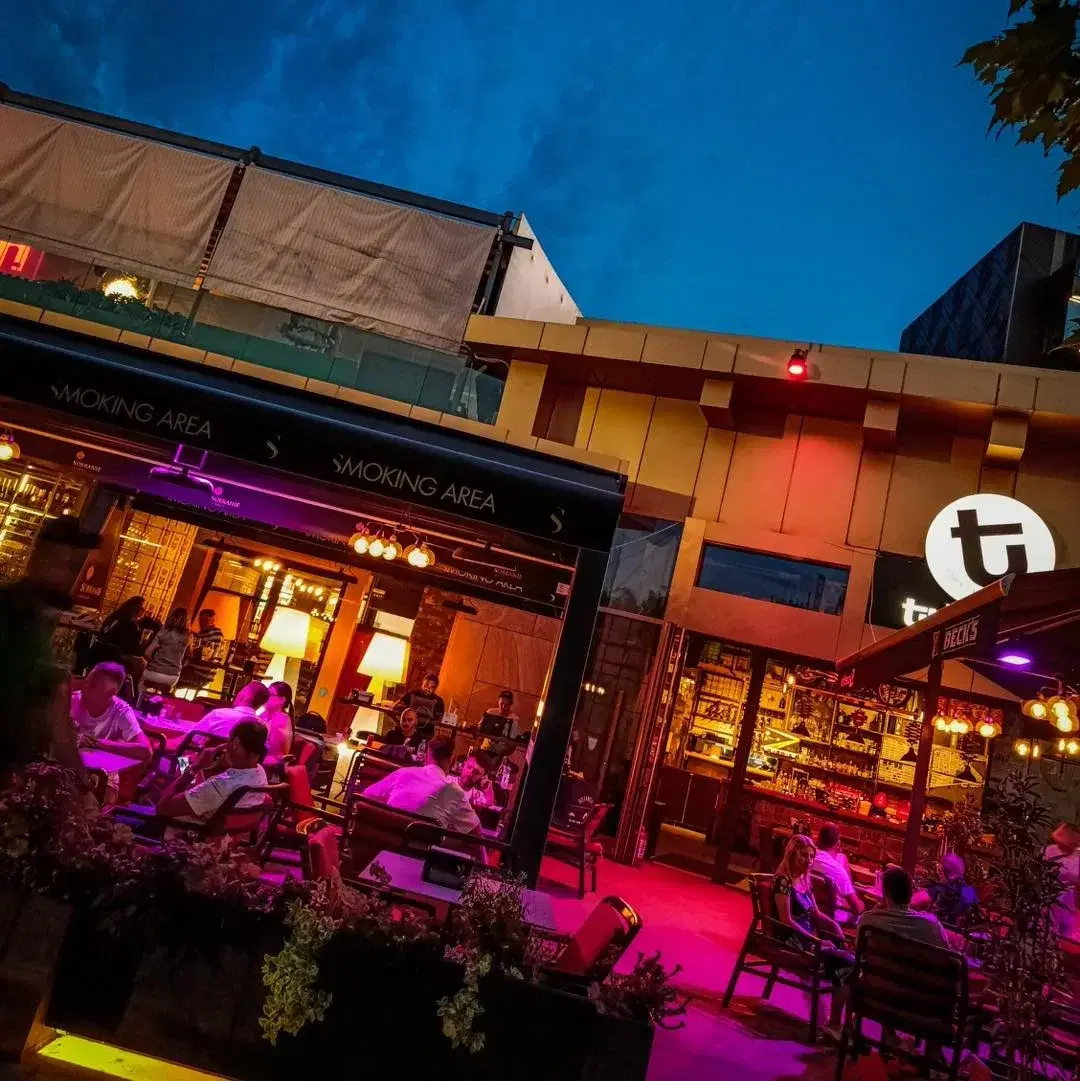 Tribeca Pub And Charcoal Grill - 2 Tribeca Pub And Charcoal Grill - 2