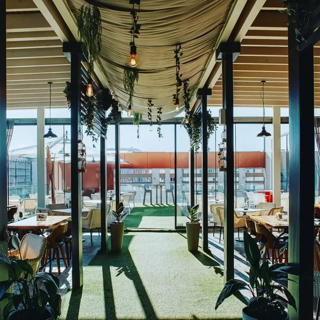 Urban Lounge Restaurant - 6 Urban Lounge Restaurant - 6